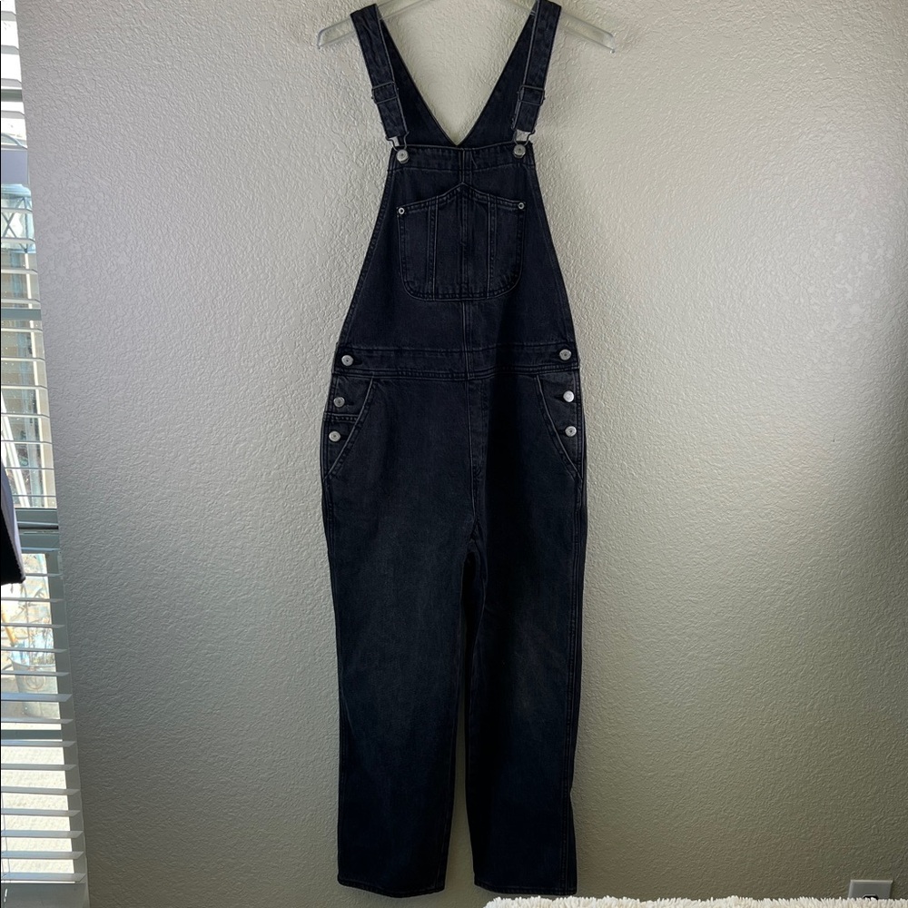 Old Navy Black straight leg carpenter style overalls size 8